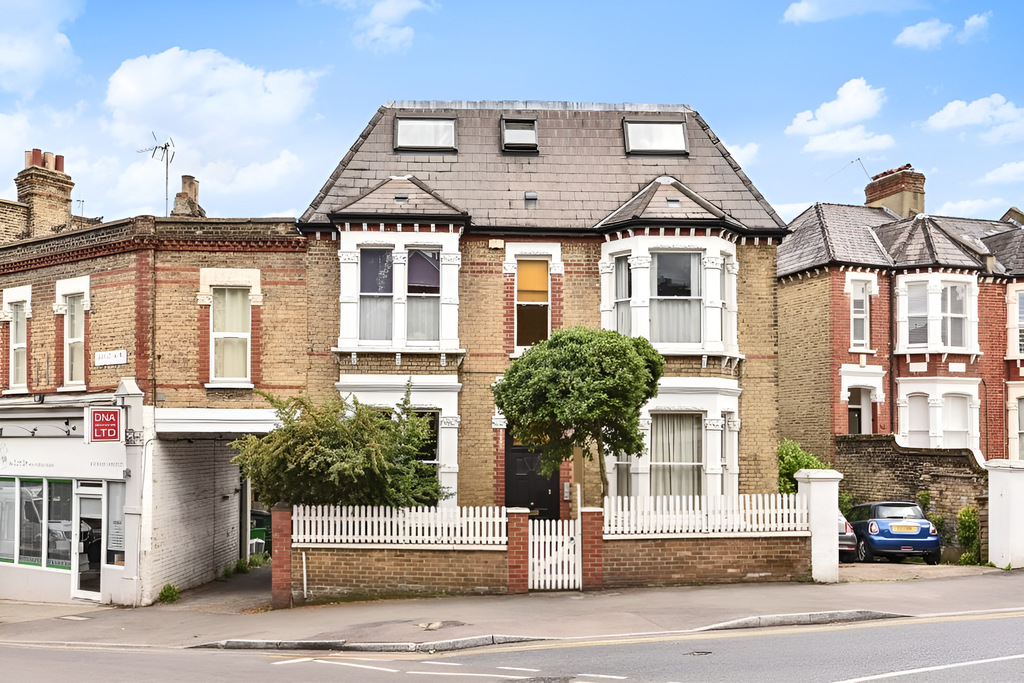 Property photo 1 of 5 Output