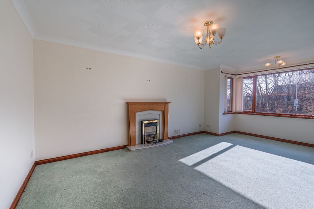 Property photo 3 of 46