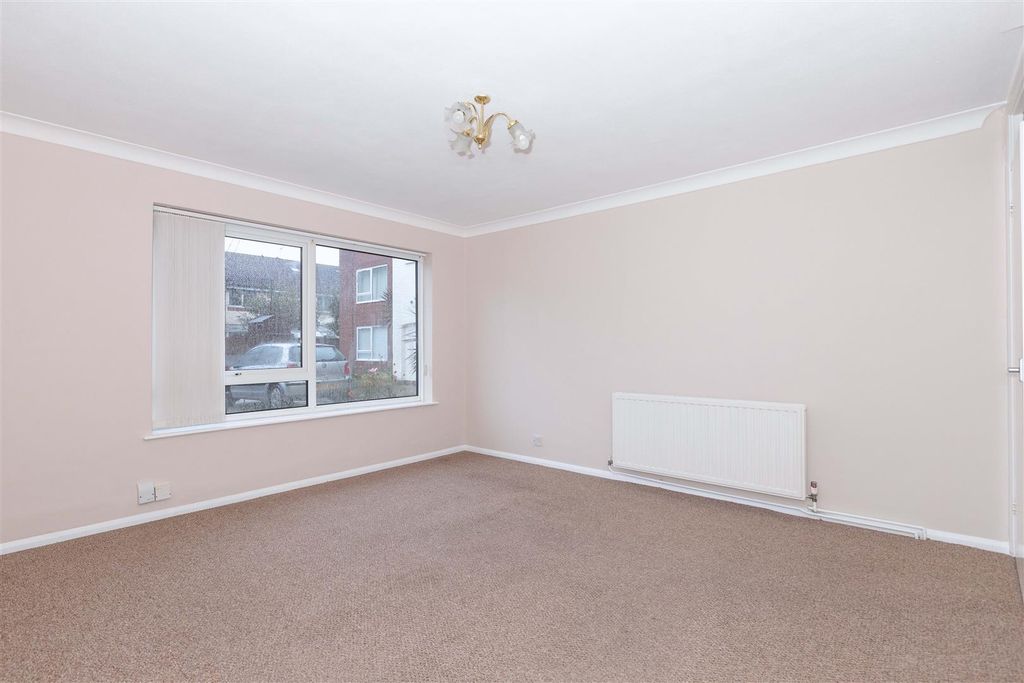 Property photo 3 of 10 Living 2.Jpg