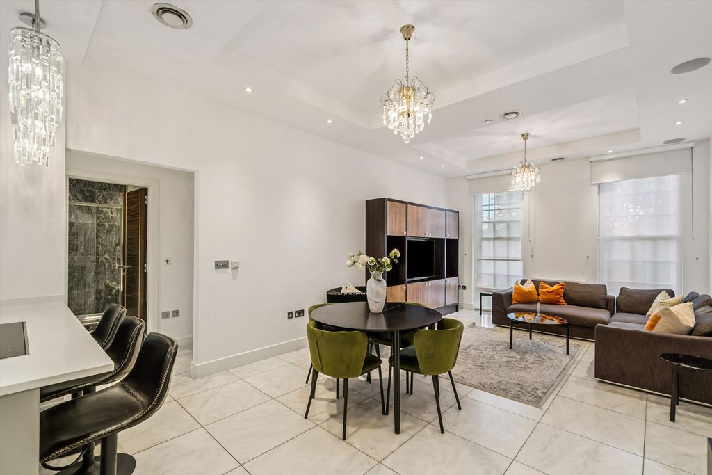 Property photo 3 of 14 Image