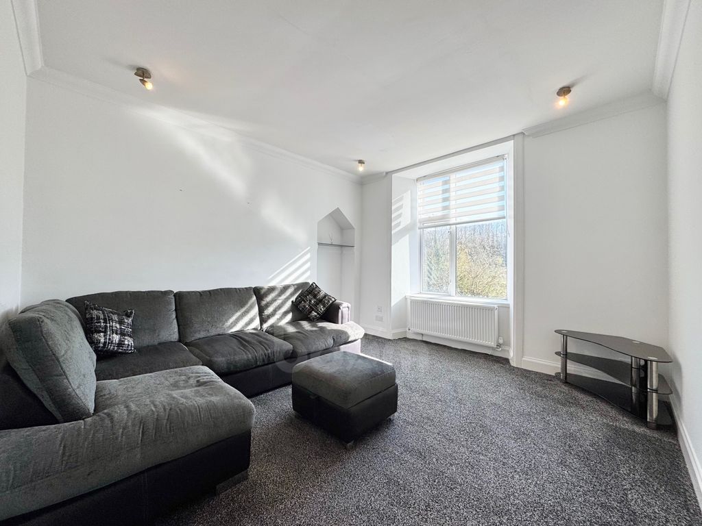 Property photo 2 of 17 Knoxville Road, Kilbirnie Lounge Pic