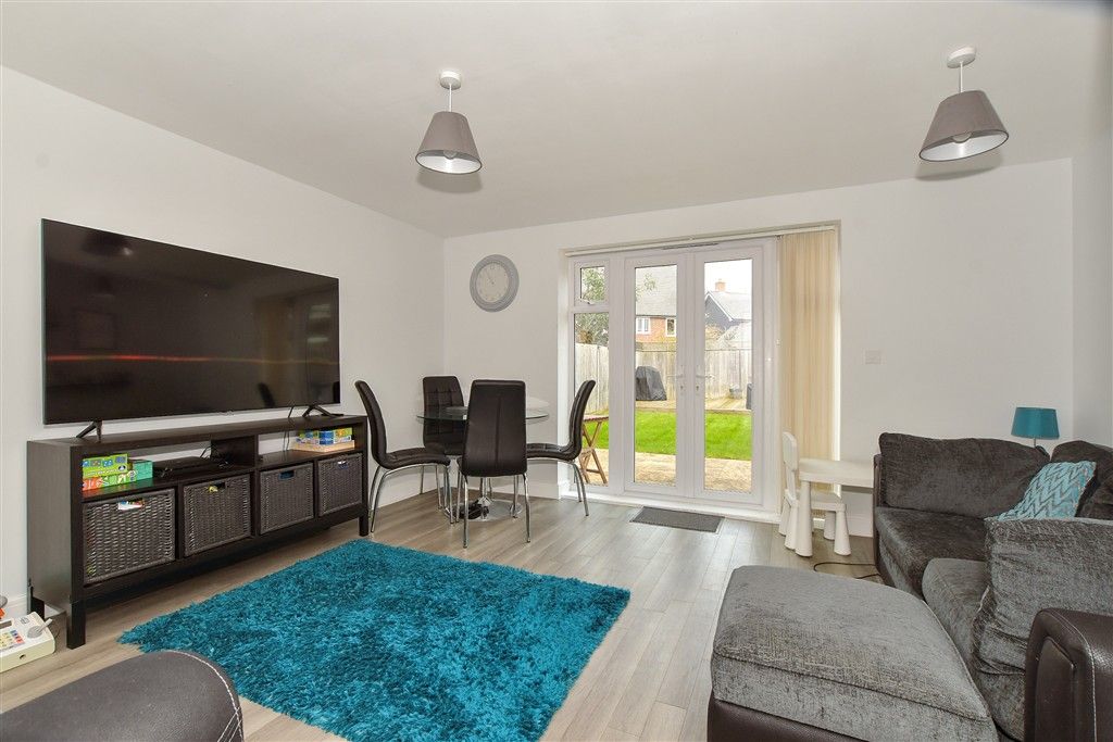 Property photo 3 of 7 Lounge/Dining Room