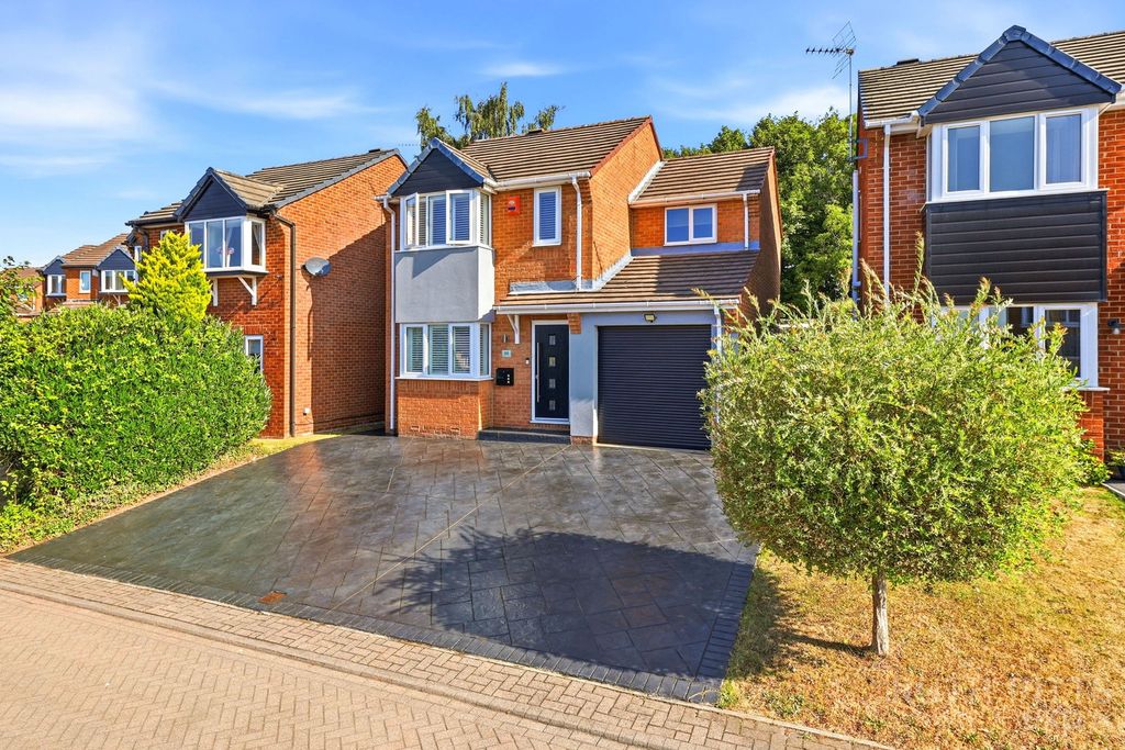Property photo 2 of 33