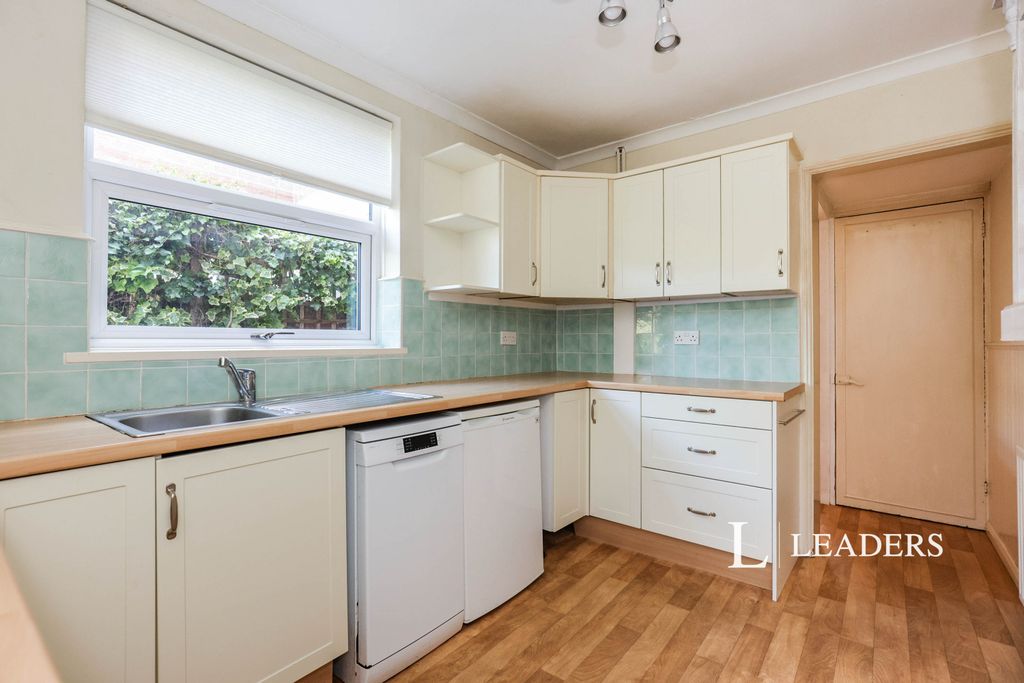 Property photo 3 of 10 3