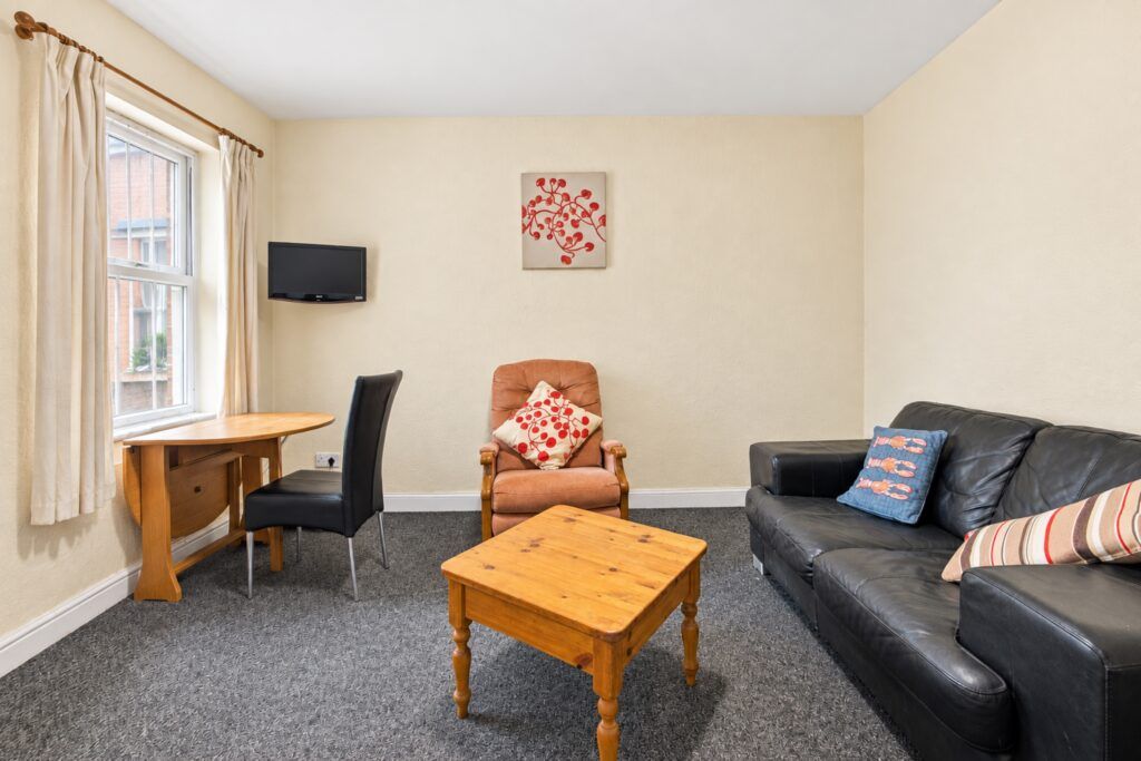 Property photo 3 of 16