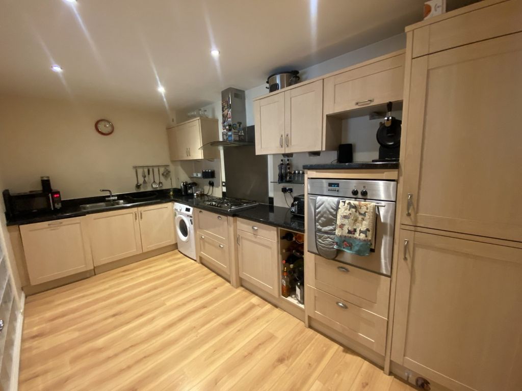 Property photo 3 of 10 Picture No. 07