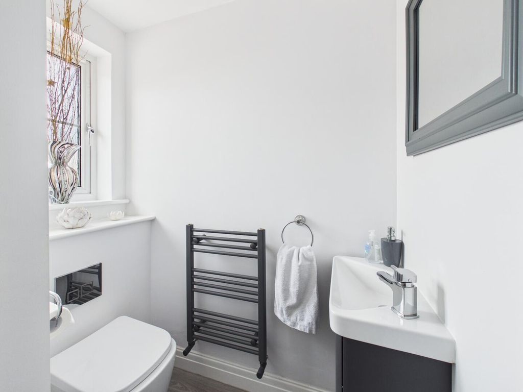 Property photo 3 of 23 WC