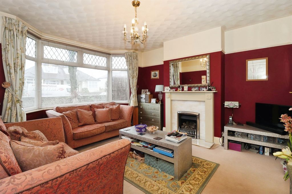 Property photo 2 of 17