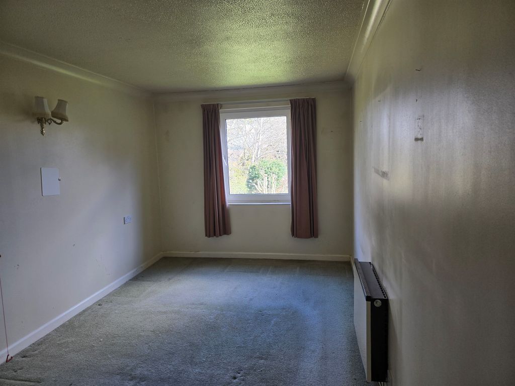 Property photo 3 of 8