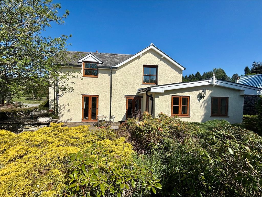 Property photo 1 of 29 Picture No. 32