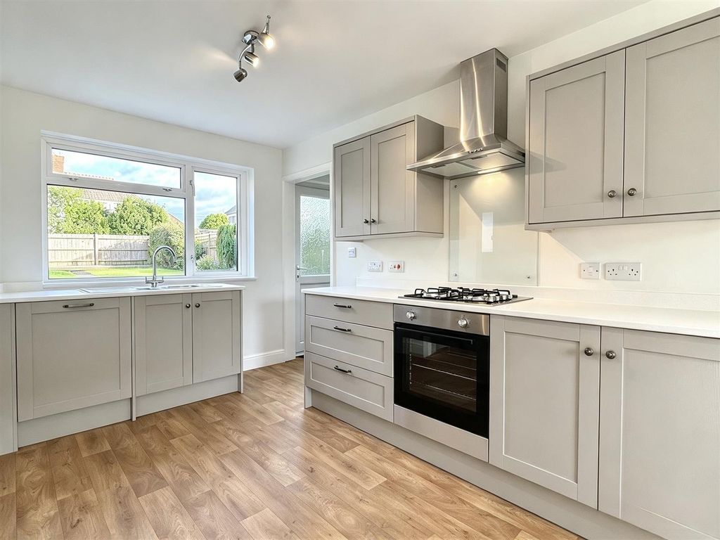 Property photo 3 of 30 Kitchen Area