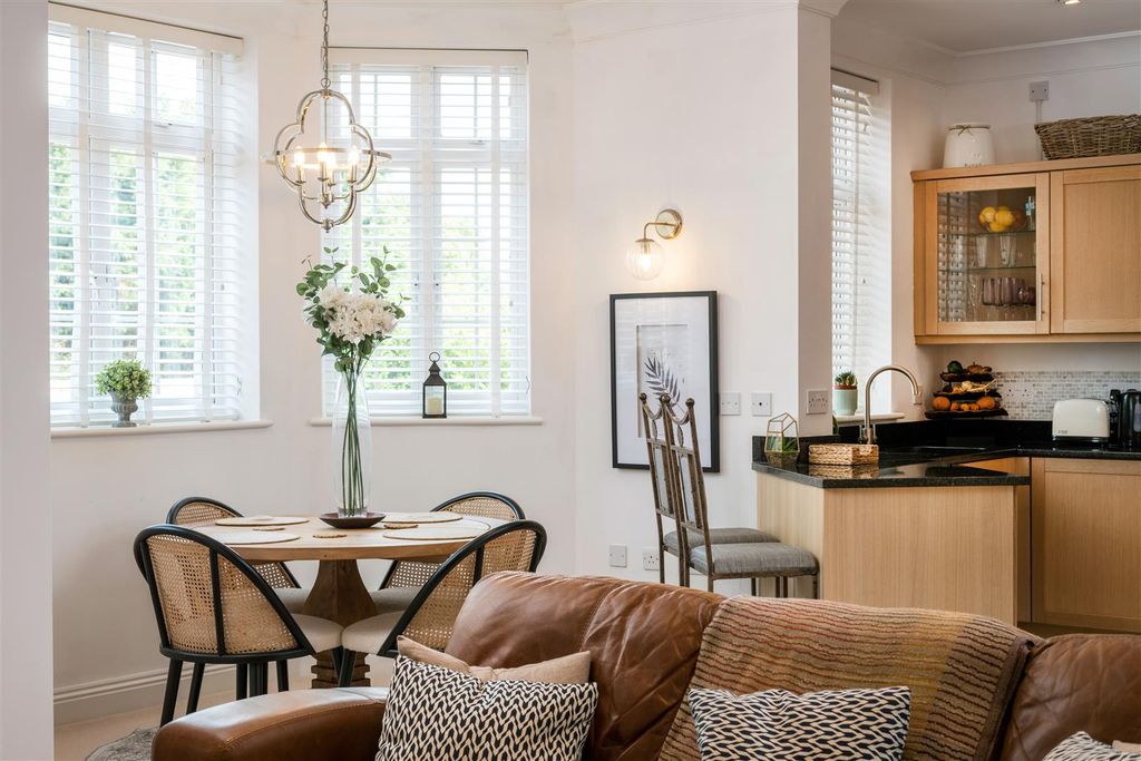 Property photo 2 of 13 5_Littleton_Grange_Internals-2.Jpg