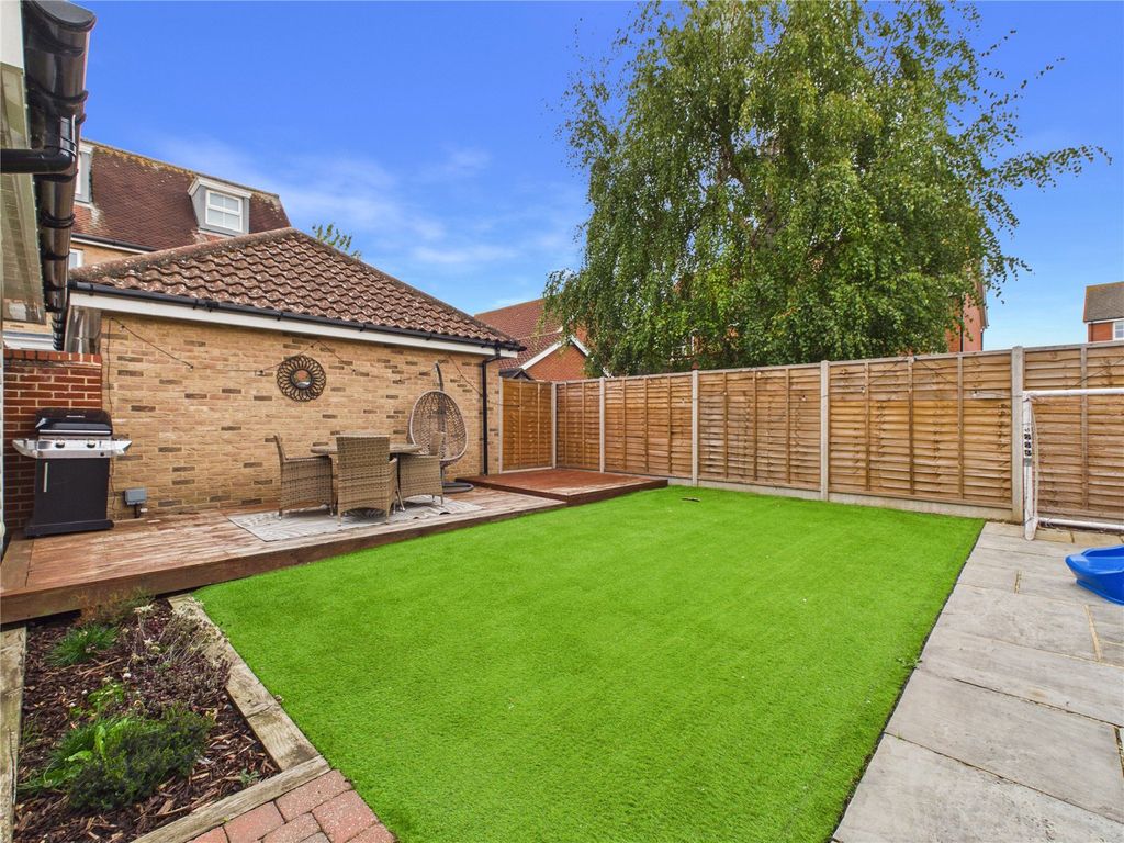 Property photo 2 of 15 Picture No. 14