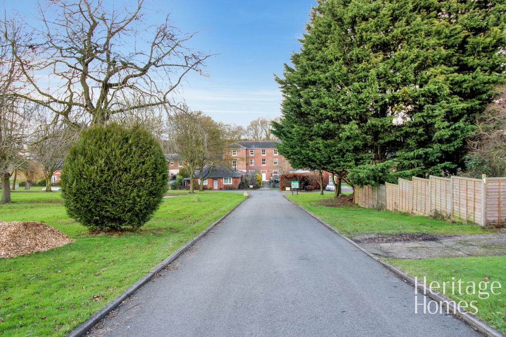 Property photo 2 of 19 Img_4334