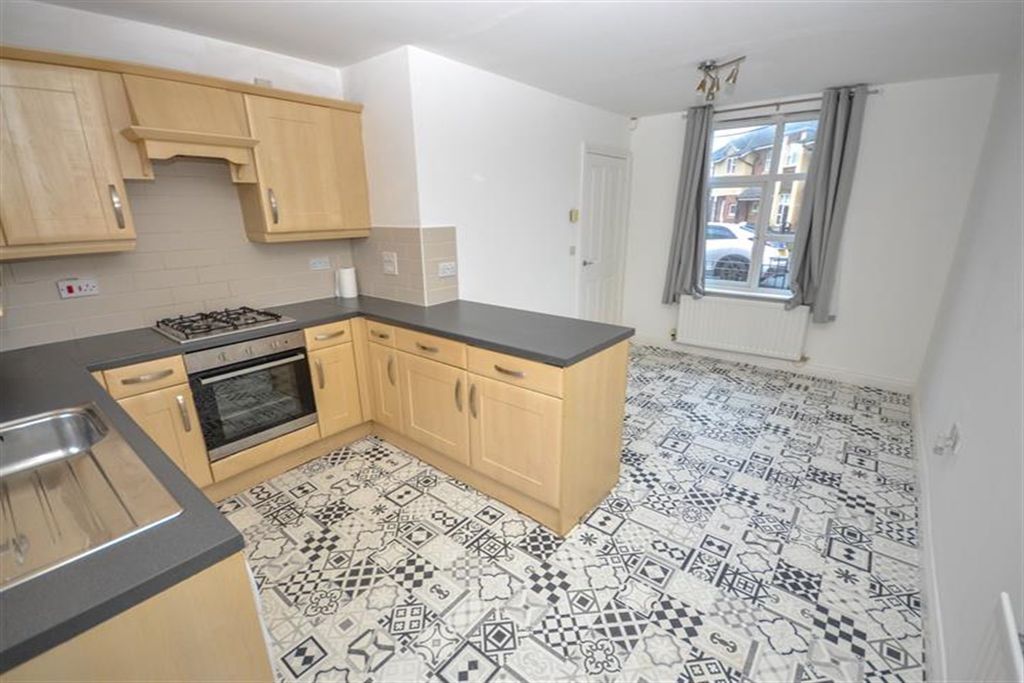Property photo 1 of 19 (Main)