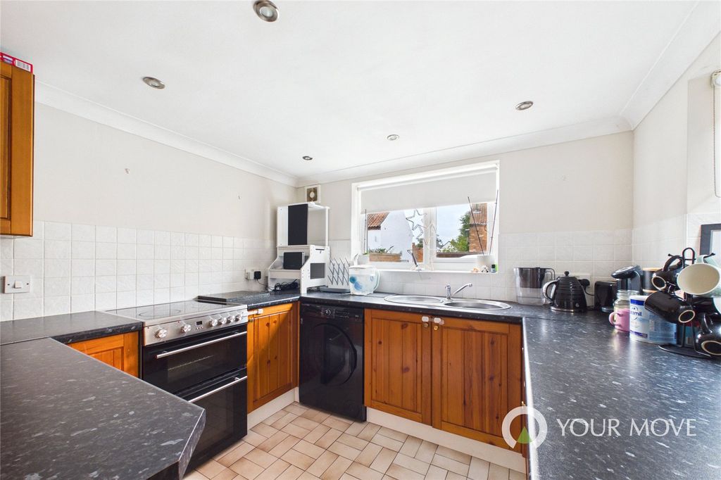 Property photo 2 of 14 Picture No. 04