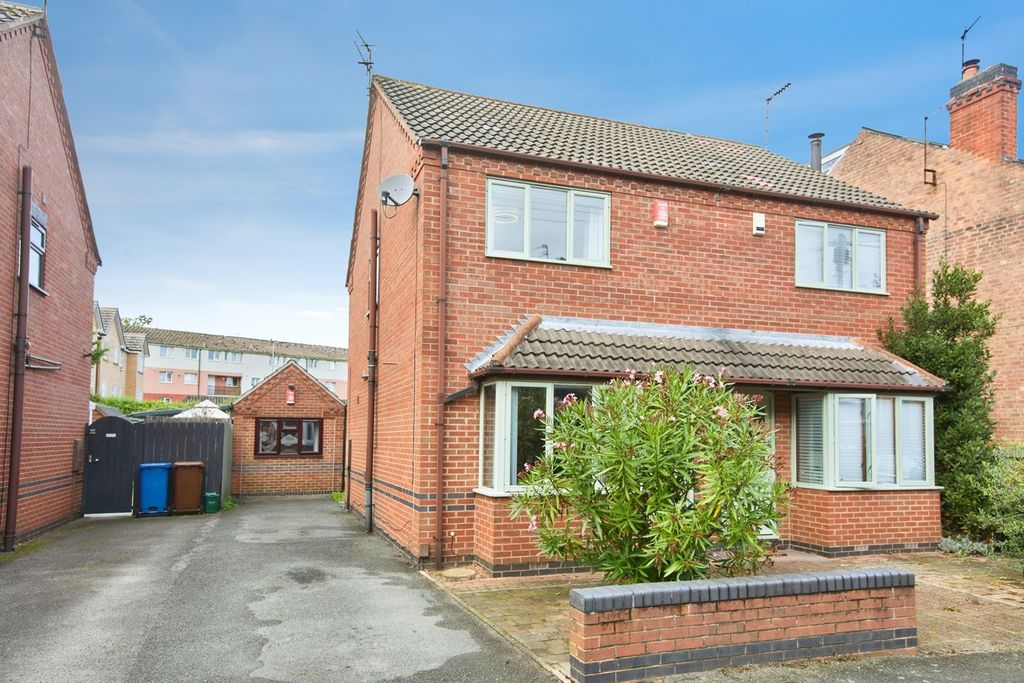 Property photo 1 of 20 Pbox-Img.Jpg