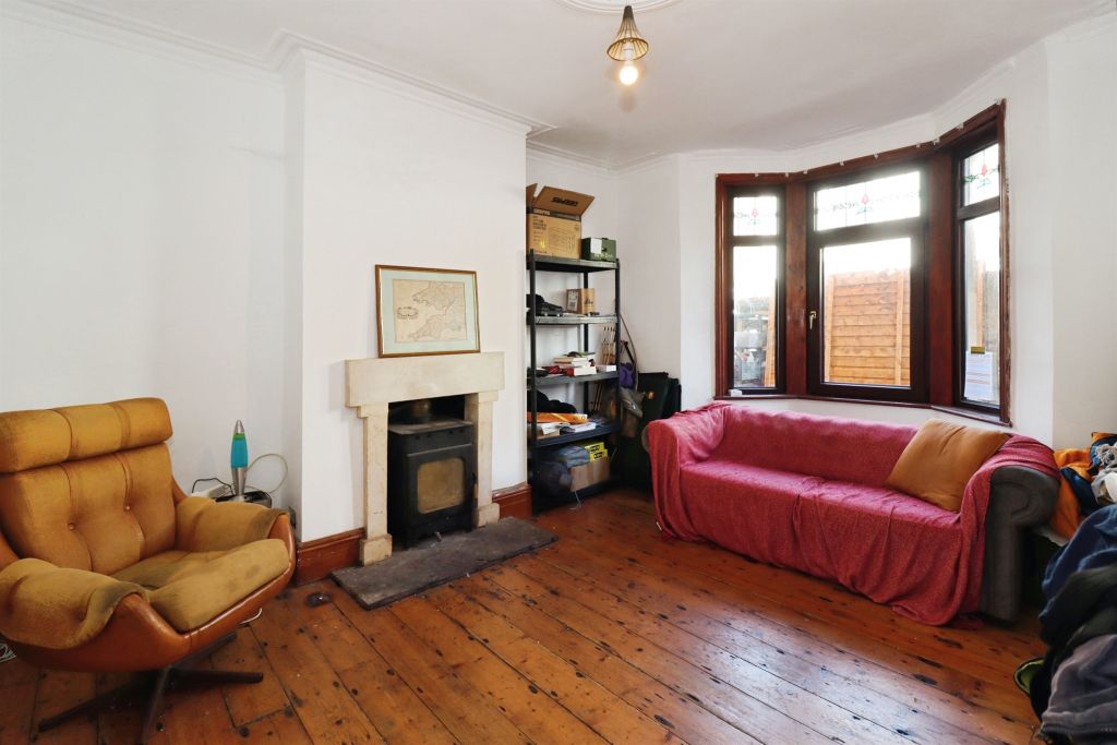Property photo 2 of 17