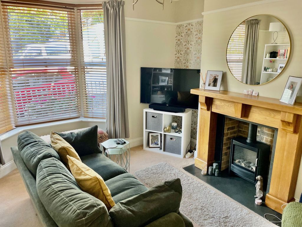 Property photo 2 of 19