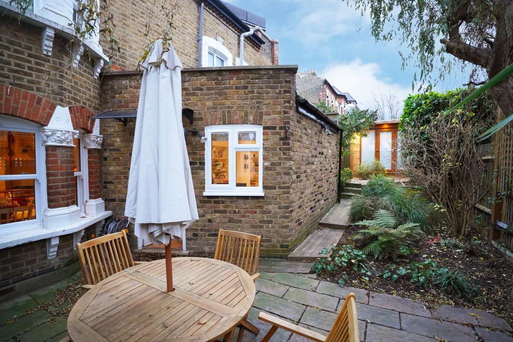 Property photo 3 of 11 1.Jpg