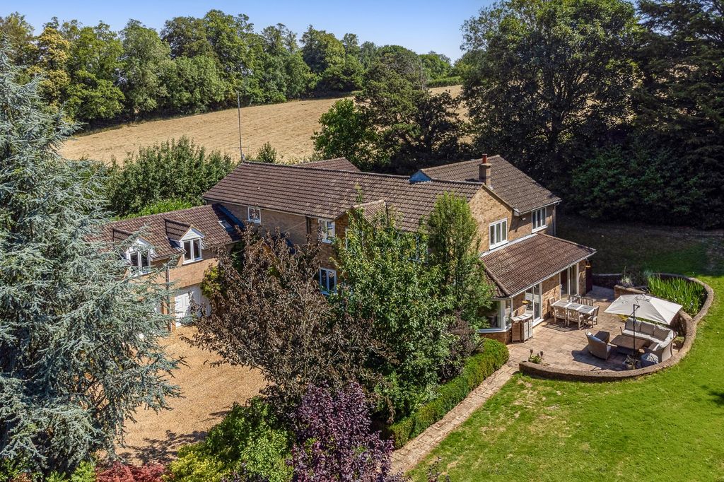 Property photo 1 of 17 Brook House