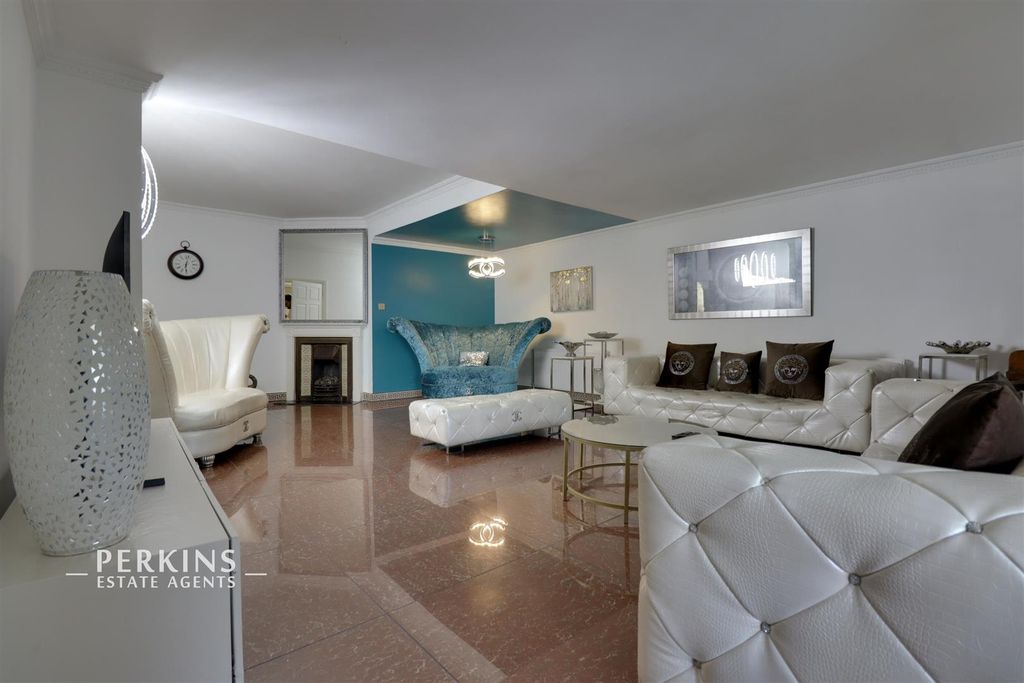Property photo 1 of 12 Rec.Jpg