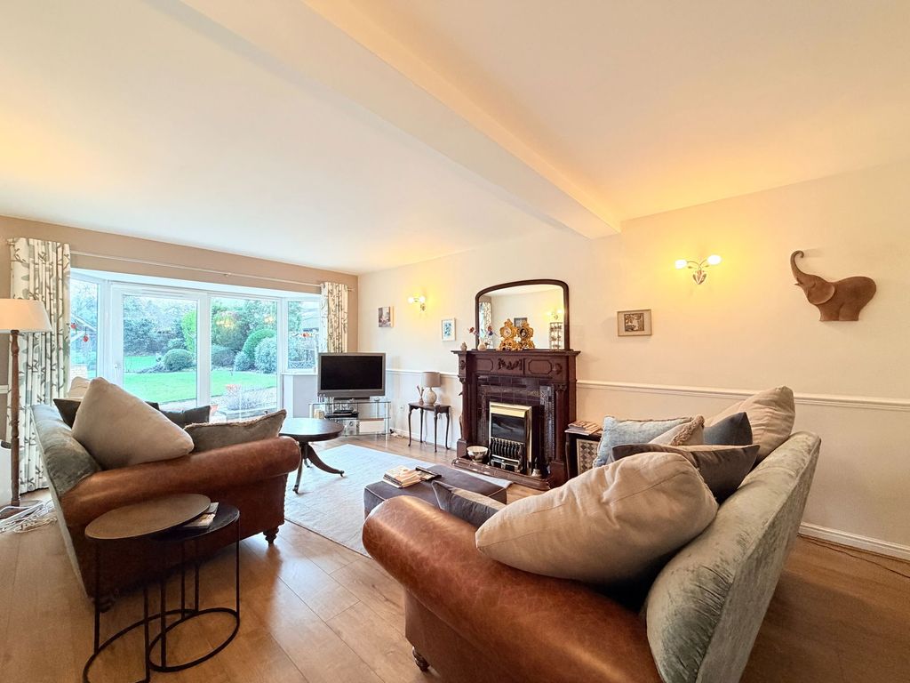 Property photo 3 of 31