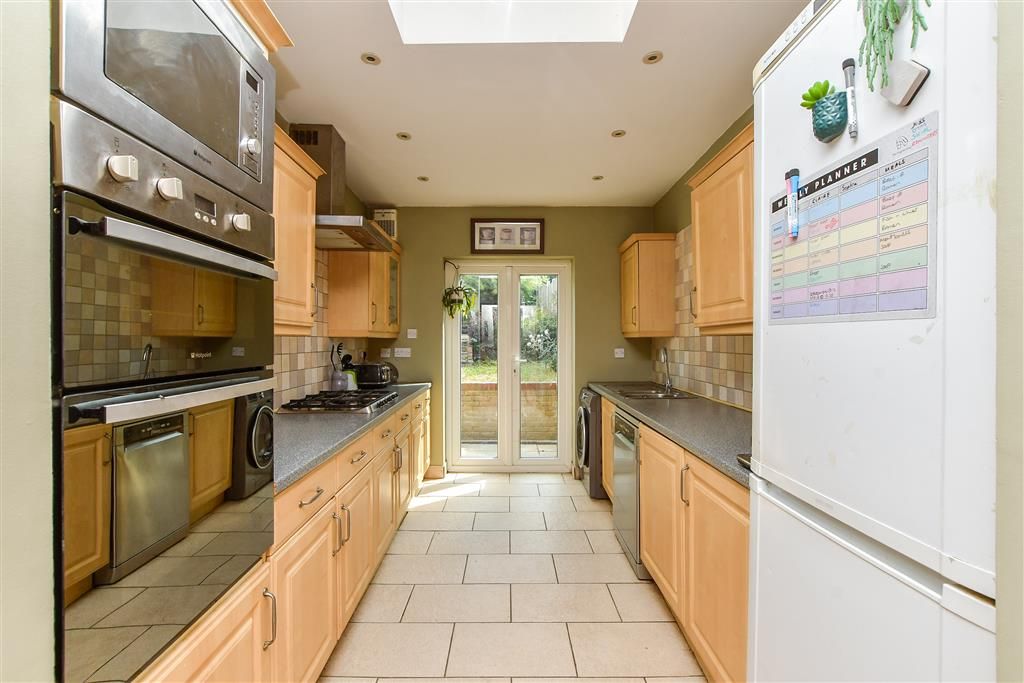 Property photo 3 of 16 Kitchen