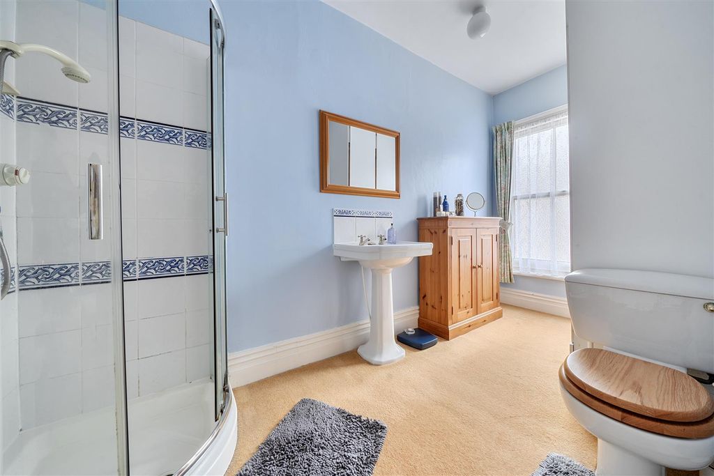 Additional image 12 of 6 bed semi-detached house for saleSt. Augustines Road, Bedford MK40