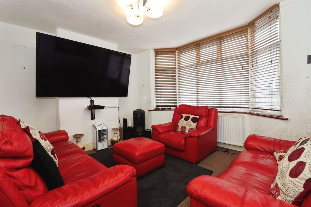 Property photo 3 of 15