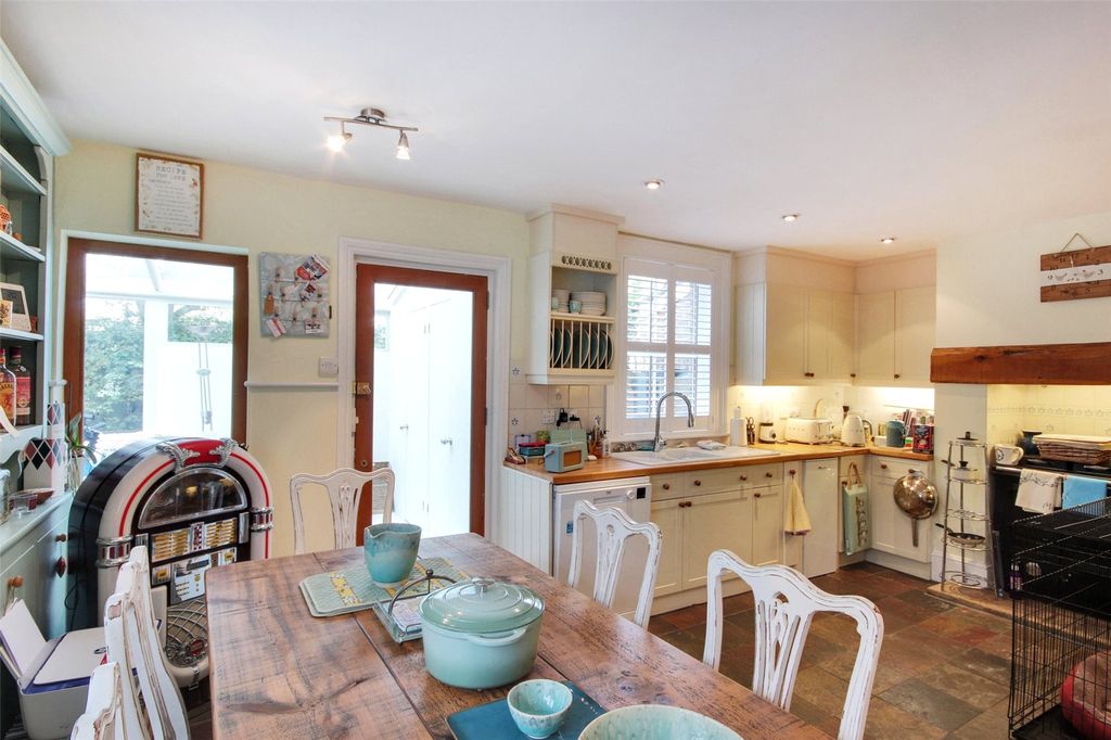 Property photo 3 of 14 Picture No. 05