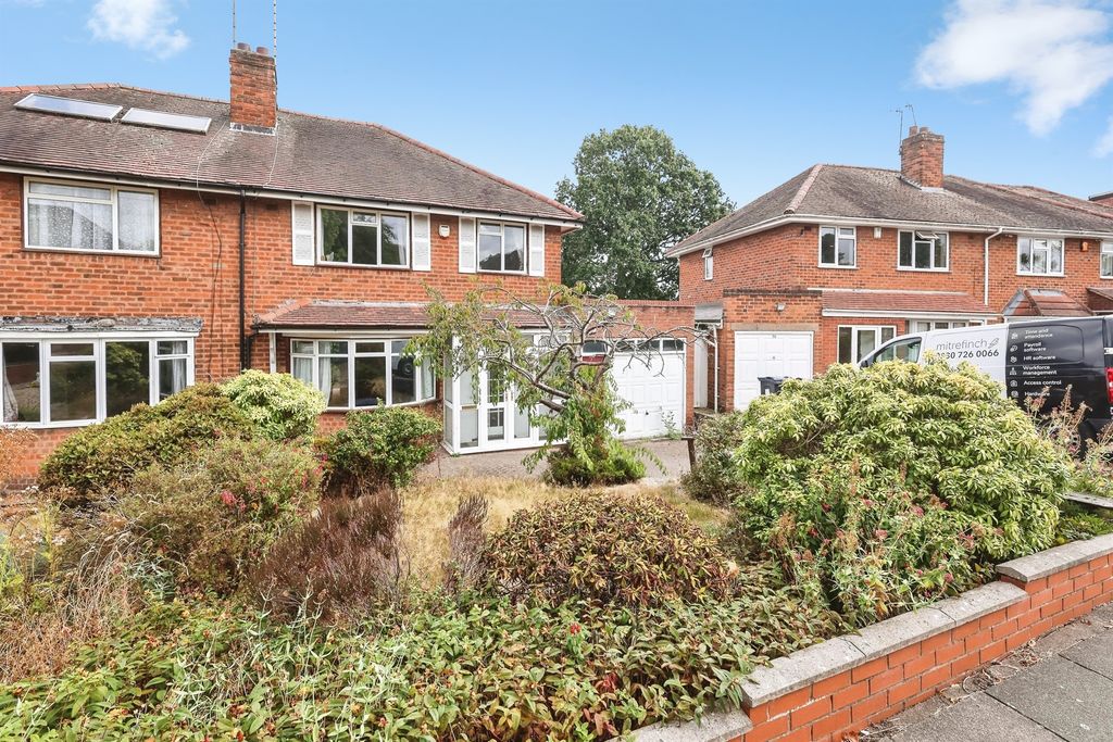 Property photo 2 of 14