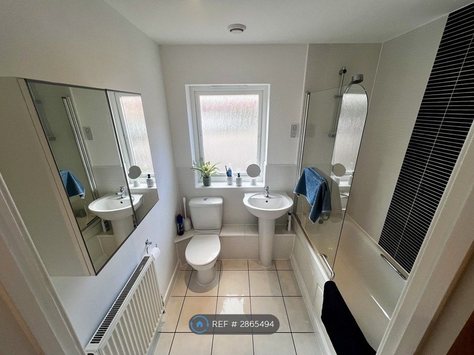 Property photo 3 of 3