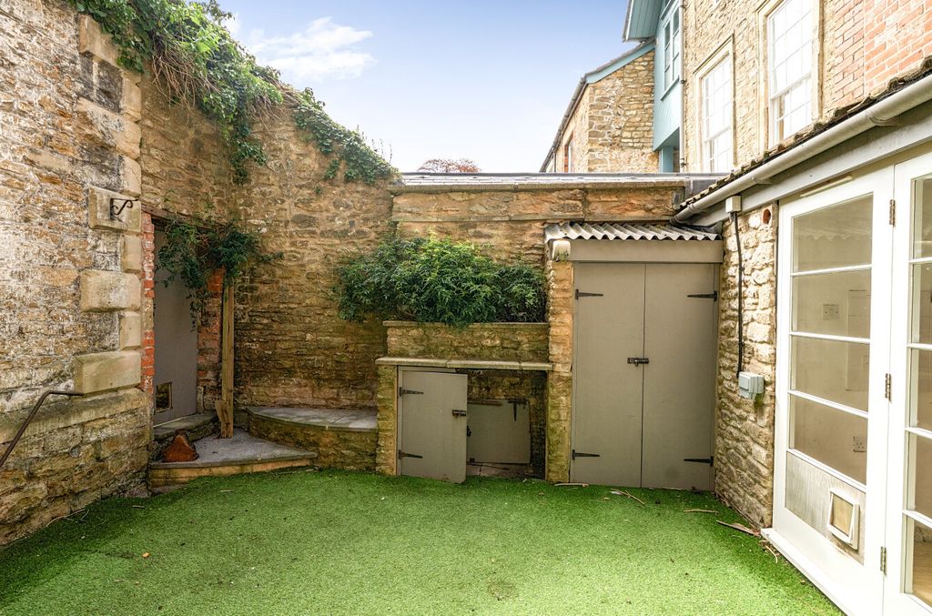 Property photo 2 of 22 1441750-21-69E26c...