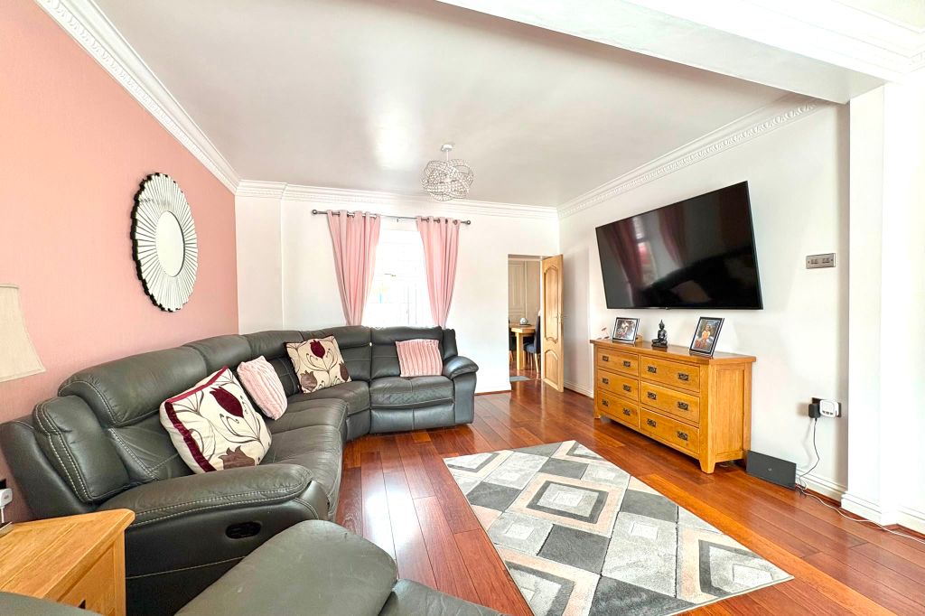 Property photo 3 of 24