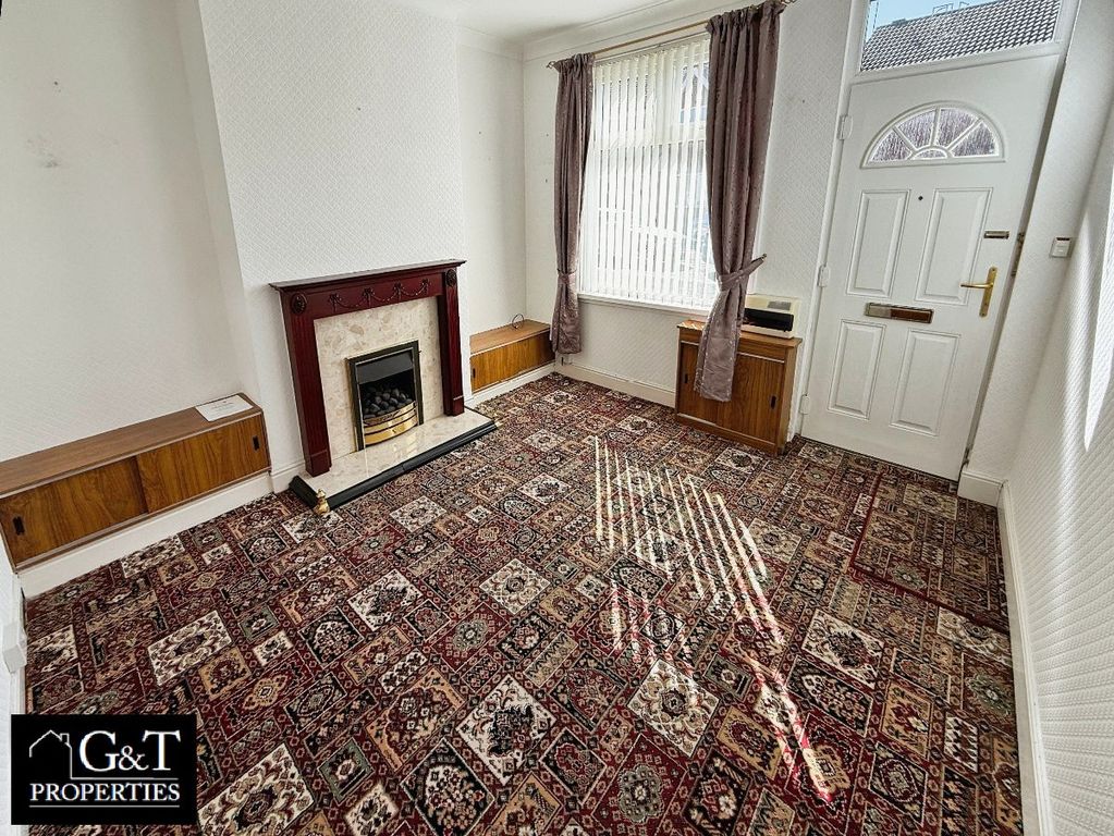 Property photo 2 of 13