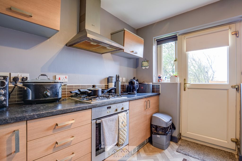 Property photo 2 of 26 Kitchen 1.2