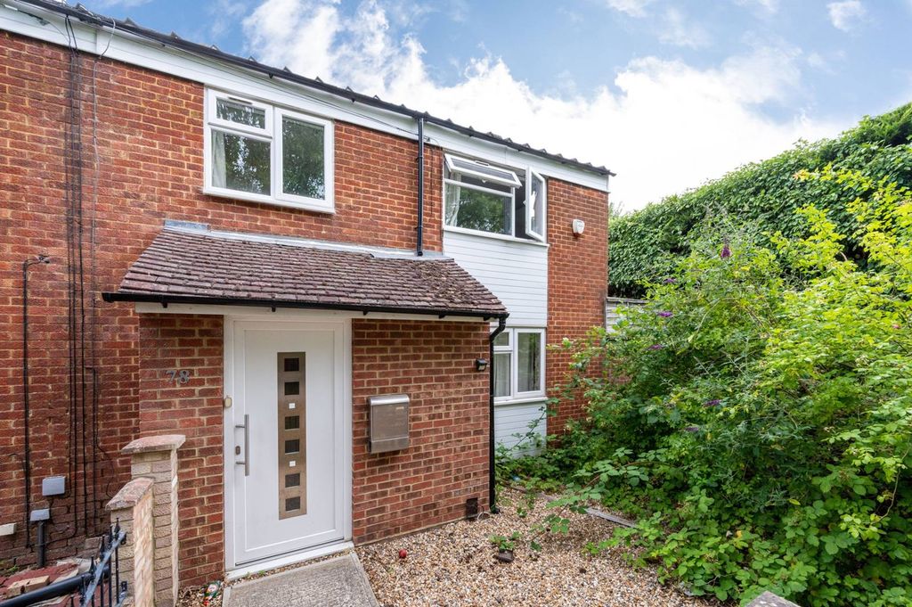Property photo 2 of 12