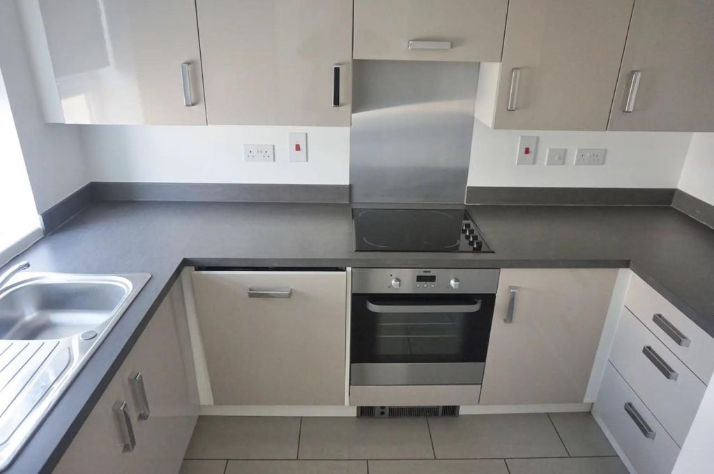 Property photo 3 of 9 73 3.Jpg