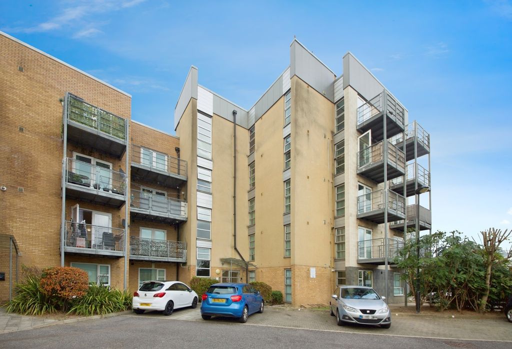 Property photo 1 of 17 Photo