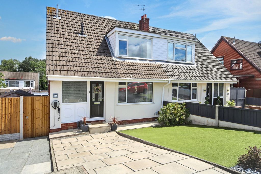 Property photo 1 of 23