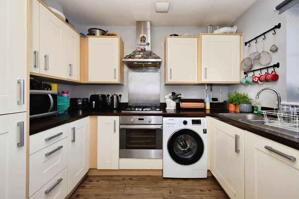 Property photo 2 of 12