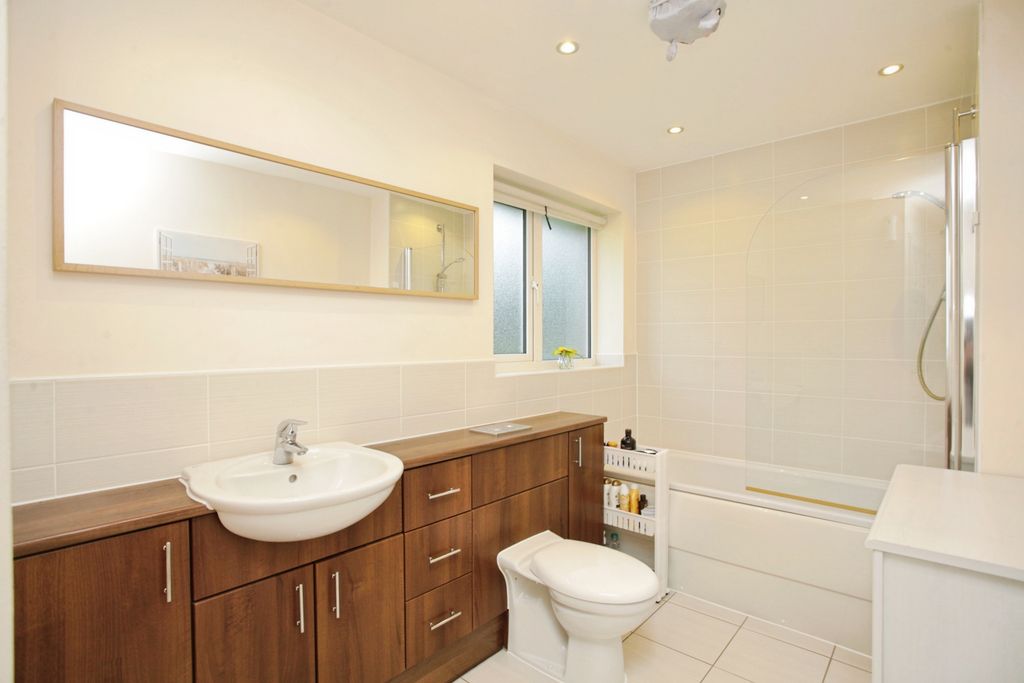 Additional image 15 of 4 bed detached house for saleLionel Close, Nuneaton CV10