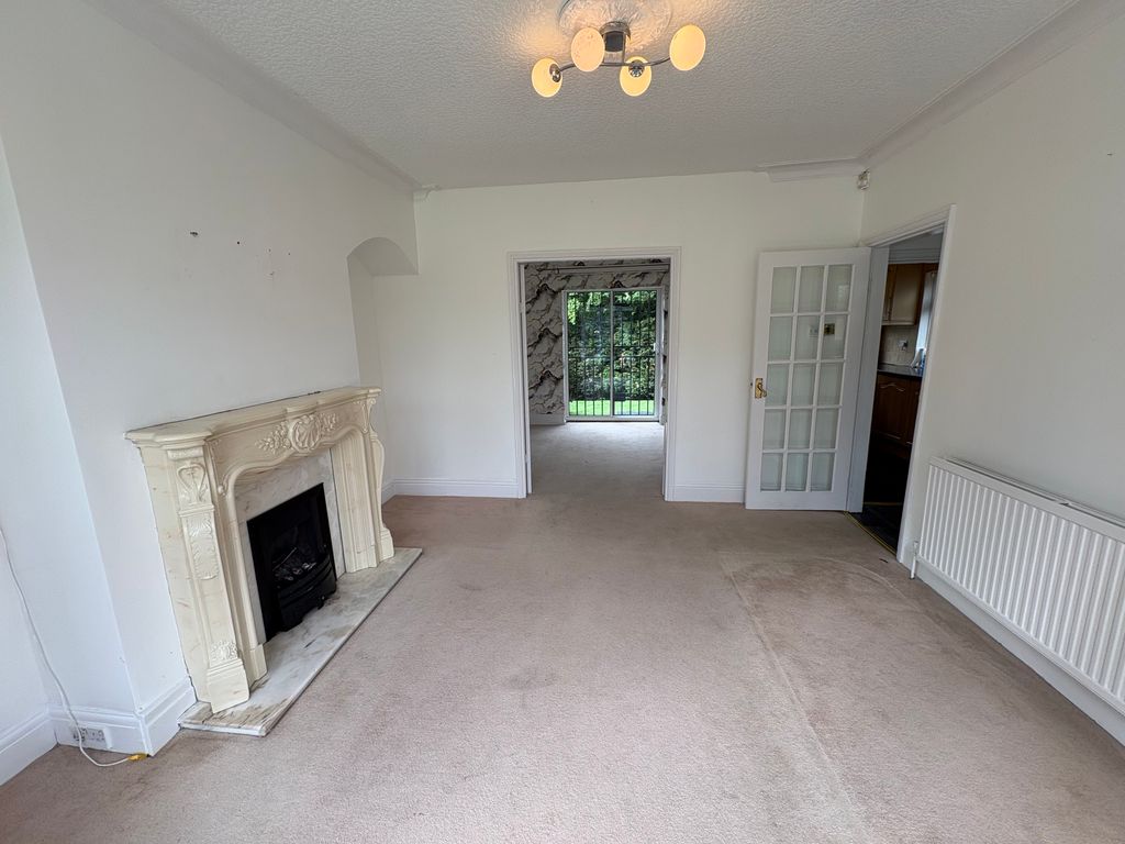 Property photo 3 of 23