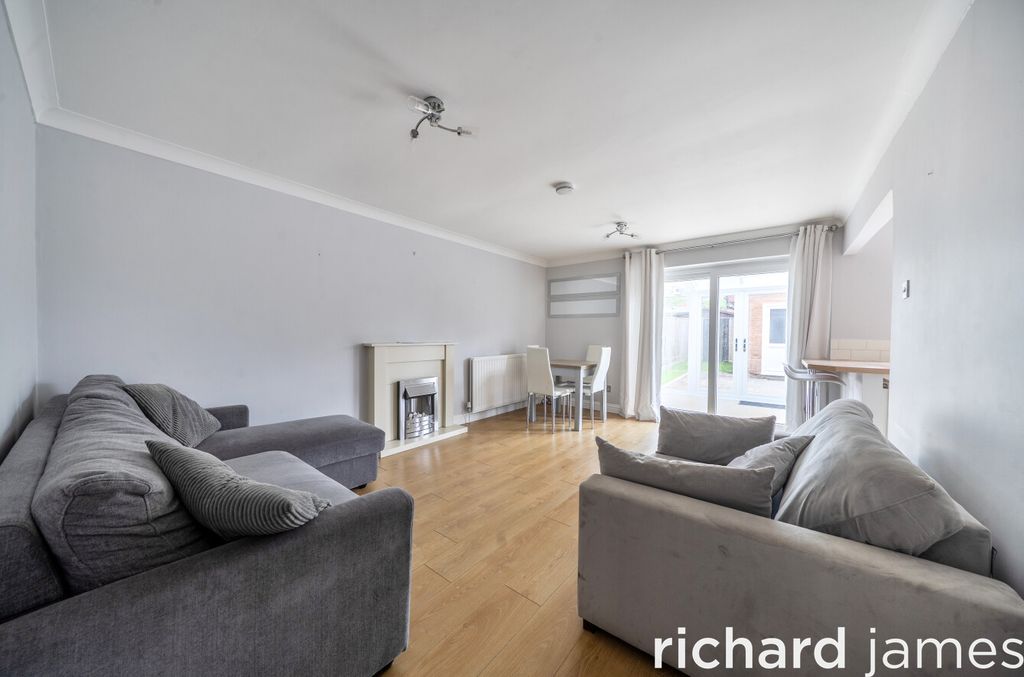 Property photo 2 of 13 De8852B36ba04cd7A984Acf7Afe78Df8