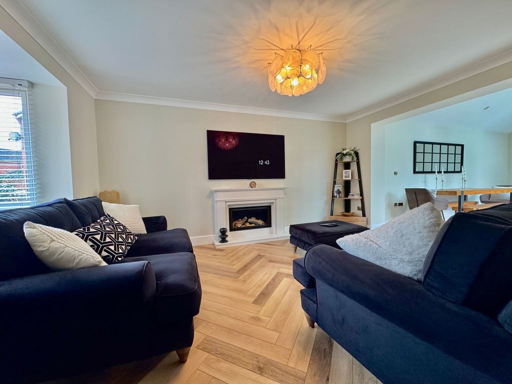 Additional image 13 of 4 bed detached house for saleOrchid Close, Bedworth CV12