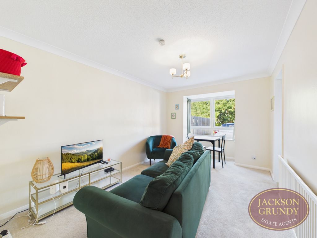 Property photo 3 of 10 Chaucer Street