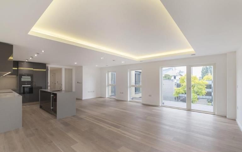 Property photo 2 of 8