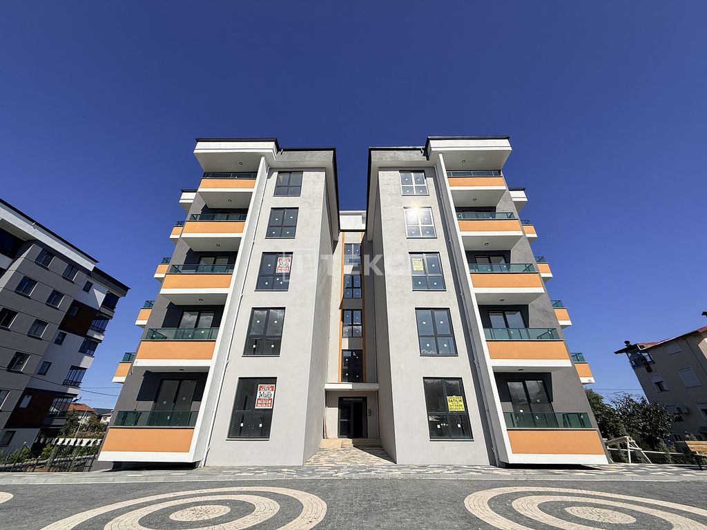 Property photo 2 of 23