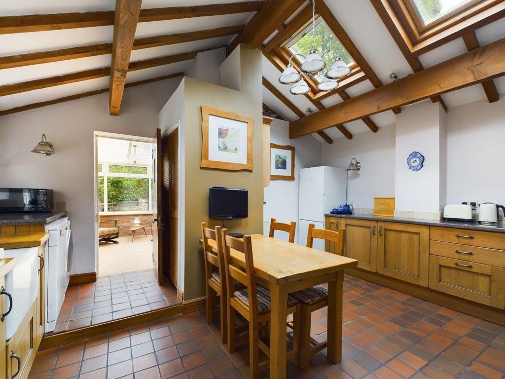 Property photo 2 of 24